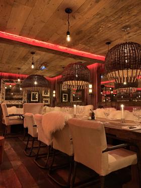 RESTAURANT "LA FERME SAINT AMOUR" A  MEGEVE